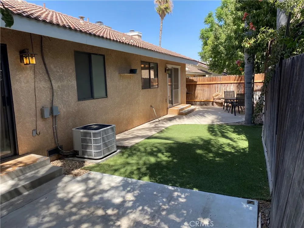 3200 Cattleman Bakersfield, CA 93312