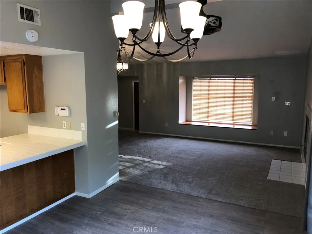 3200 Cattleman Bakersfield, CA 93312