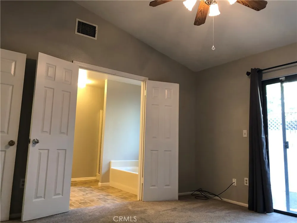 3200 Cattleman Bakersfield, CA 93312