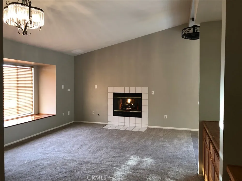 3200 Cattleman Bakersfield, CA 93312