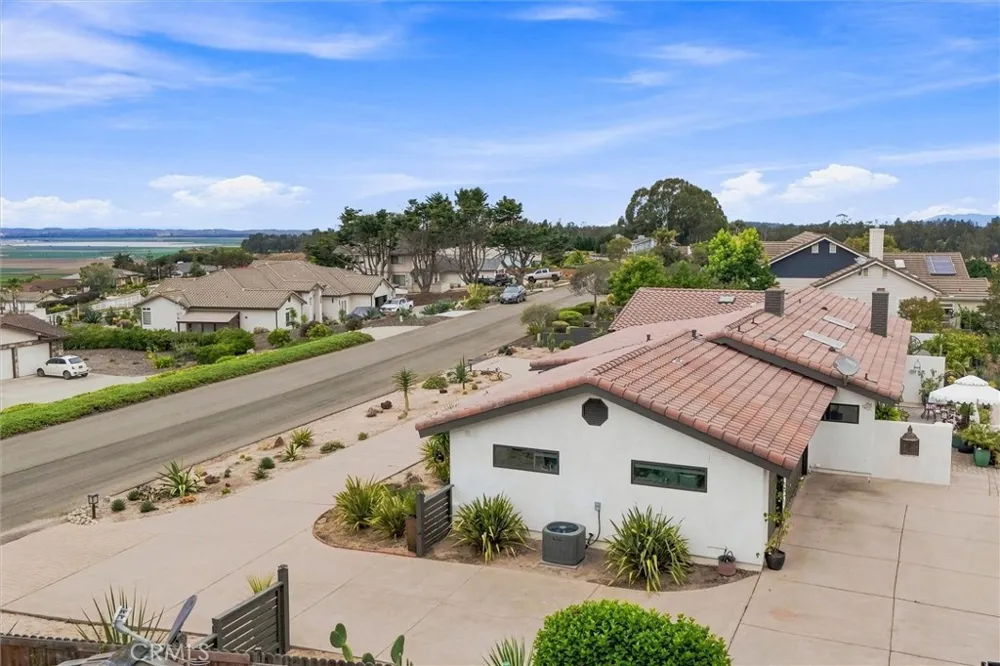 530 Calle Cielo Nipomo, CA 93444