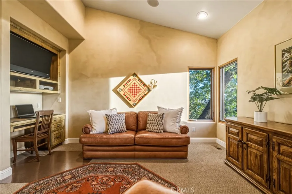 14941 Woodland Park Drive Forest Ranch, CA 95942