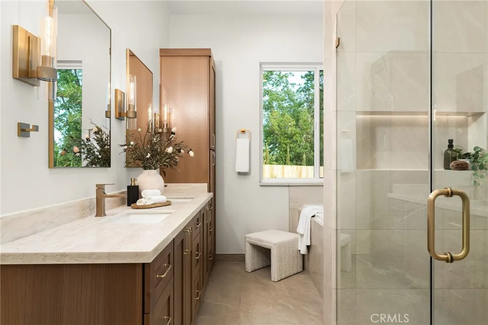 230 Redbud Paradise, CA 95969