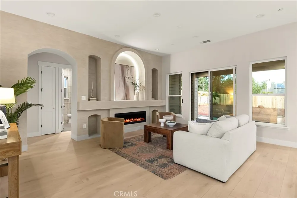 230 Redbud Paradise, CA 95969