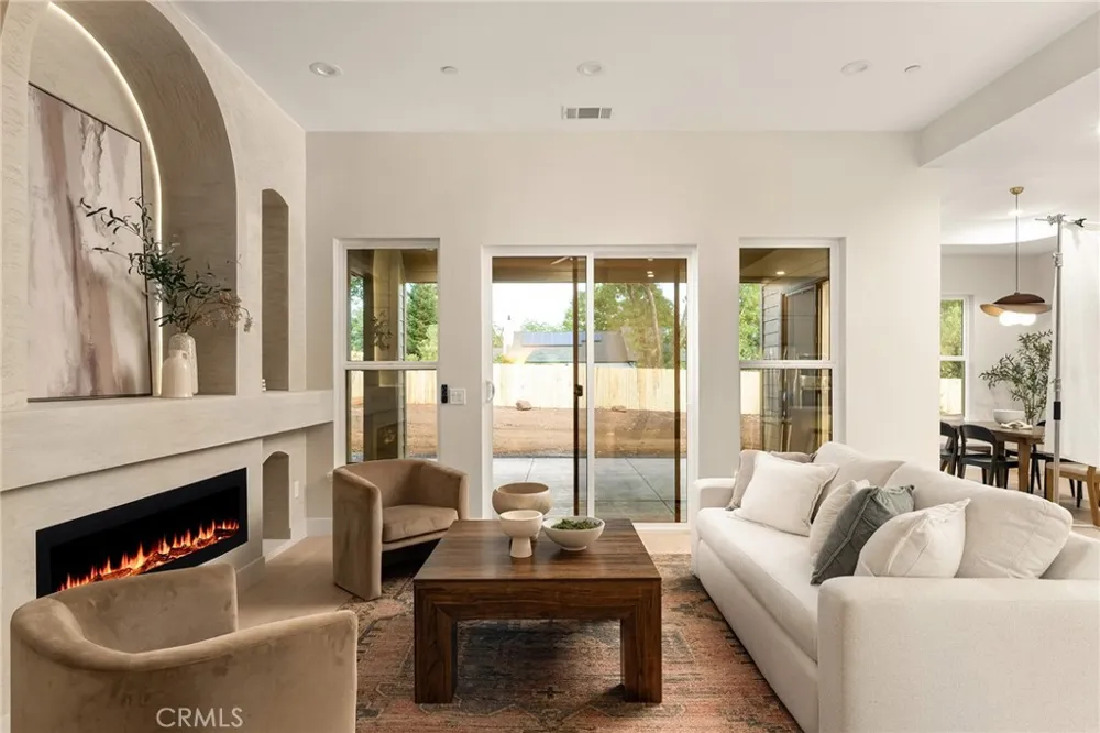 230 Redbud Paradise, CA 95969