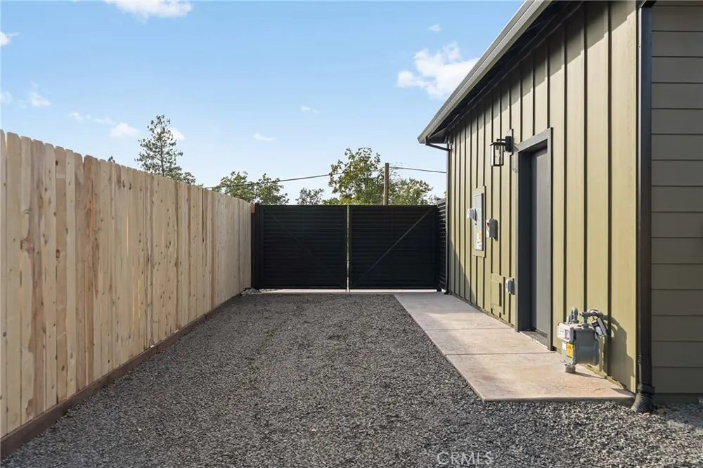 230 Redbud Paradise, CA 95969