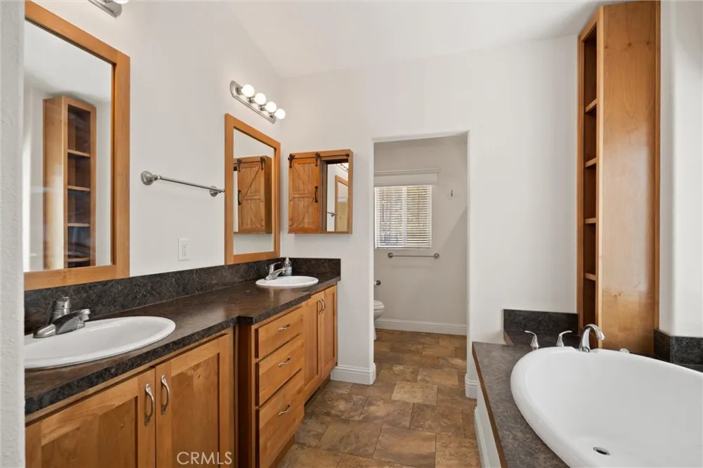 14565 Coutolenc Magalia, CA 95954