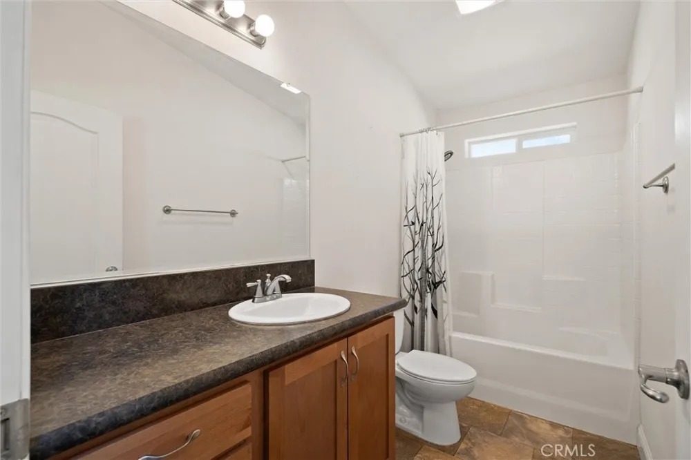 14565 Coutolenc Magalia, CA 95954