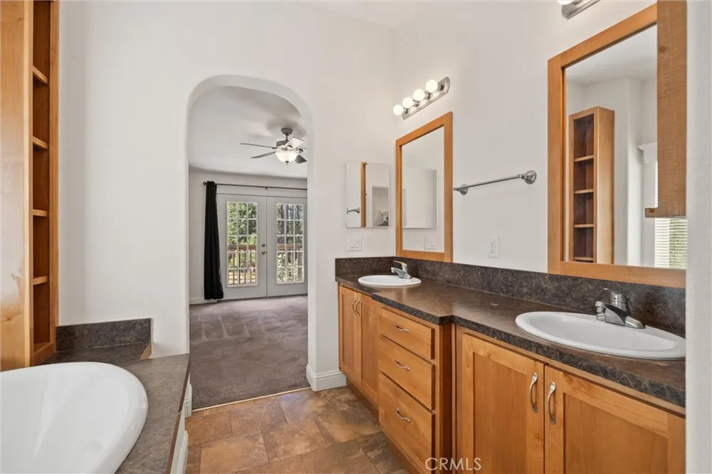 14565 Coutolenc Magalia, CA 95954