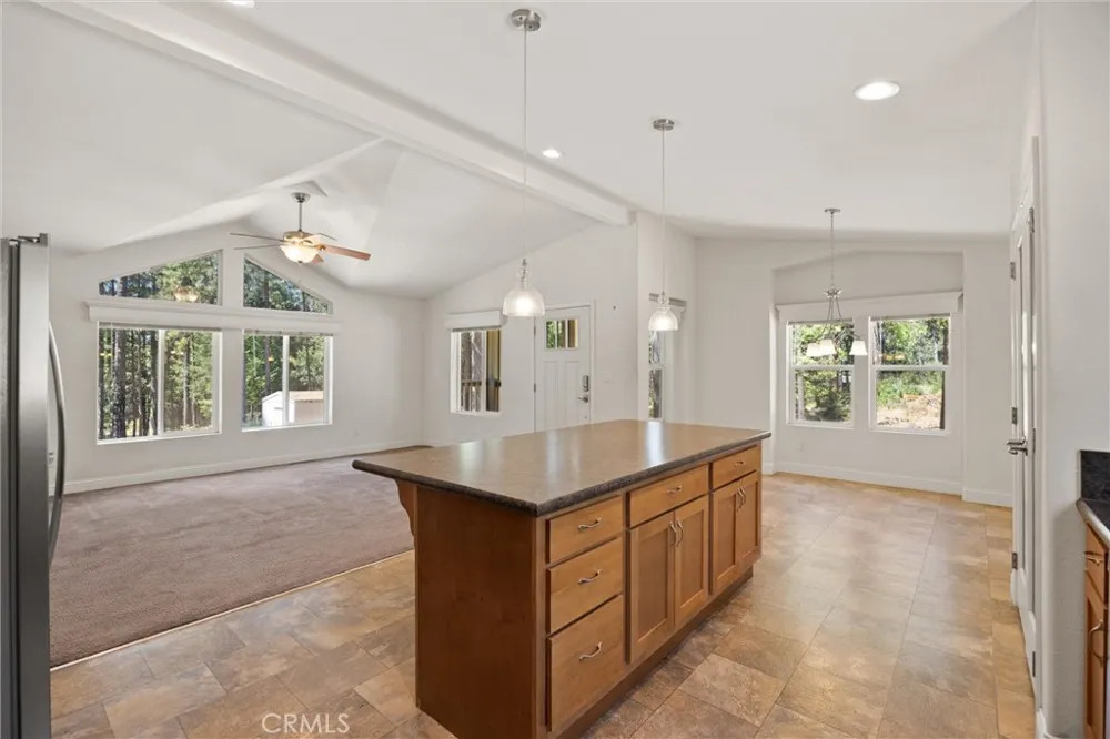 14565 Coutolenc Magalia, CA 95954