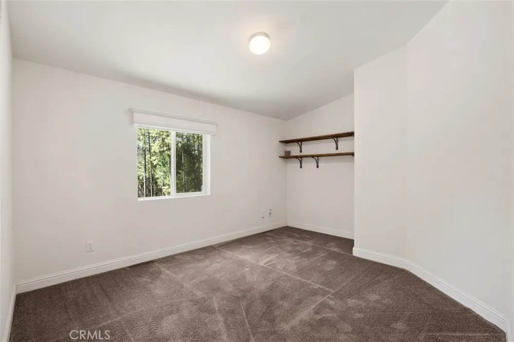 14565 Coutolenc Magalia, CA 95954