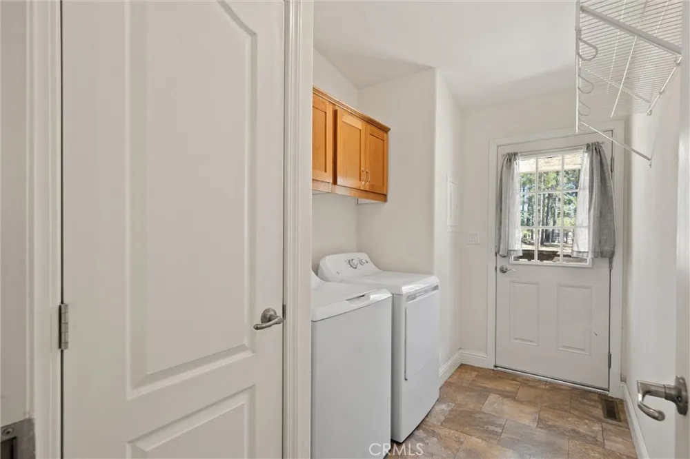 14565 Coutolenc Magalia, CA 95954
