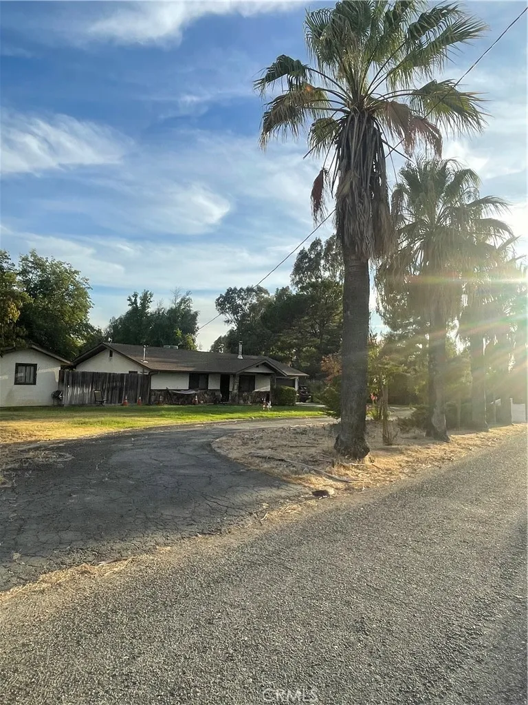 23465 Carona Ave Corning, CA 96021