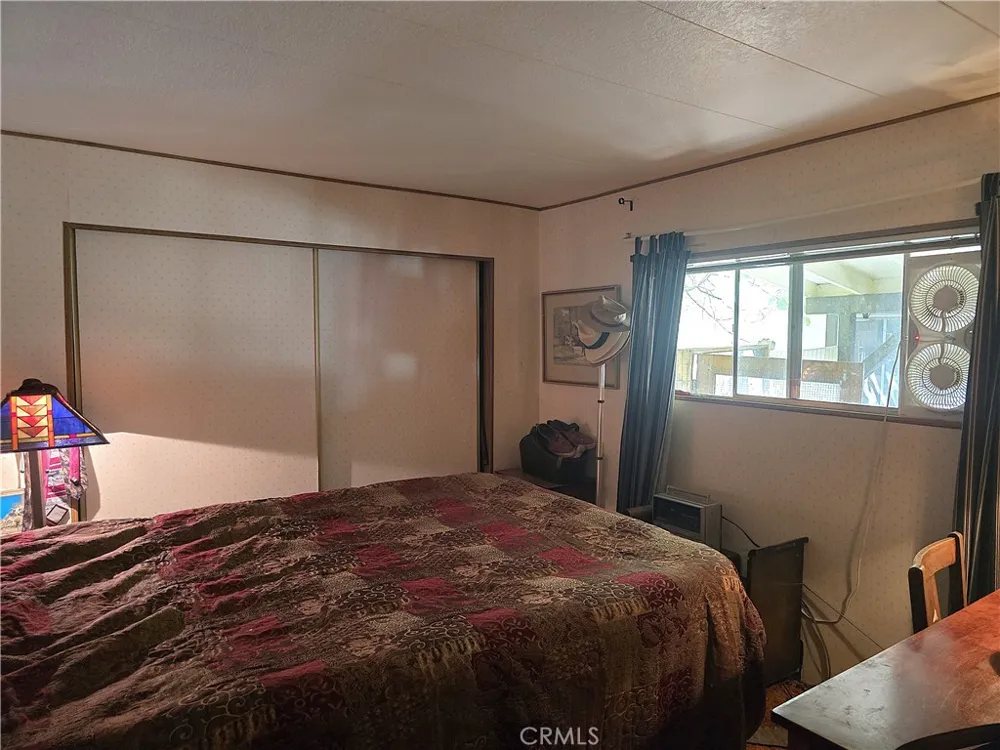 14837 Wood Magalia, CA 95954