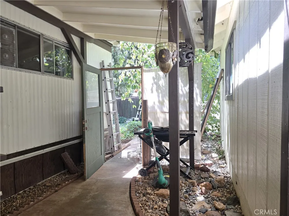 14837 Wood Magalia, CA 95954