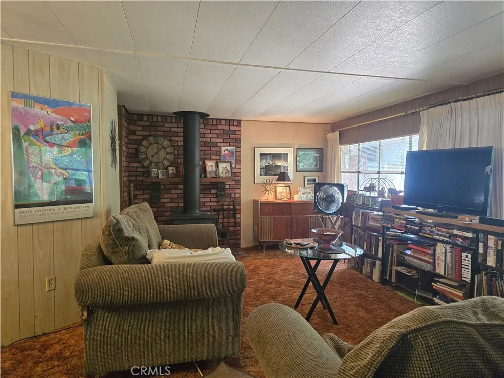 14837 Wood Magalia, CA 95954