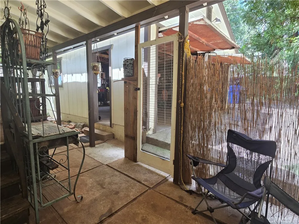 14837 Wood Magalia, CA 95954