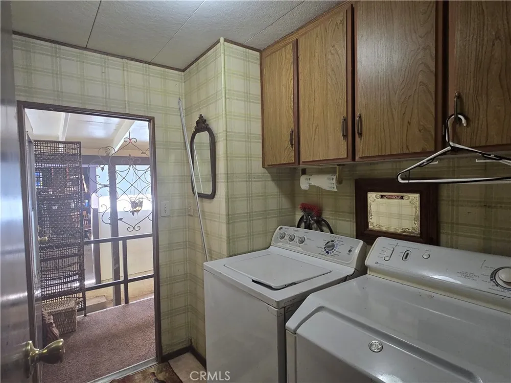 14837 Wood Magalia, CA 95954