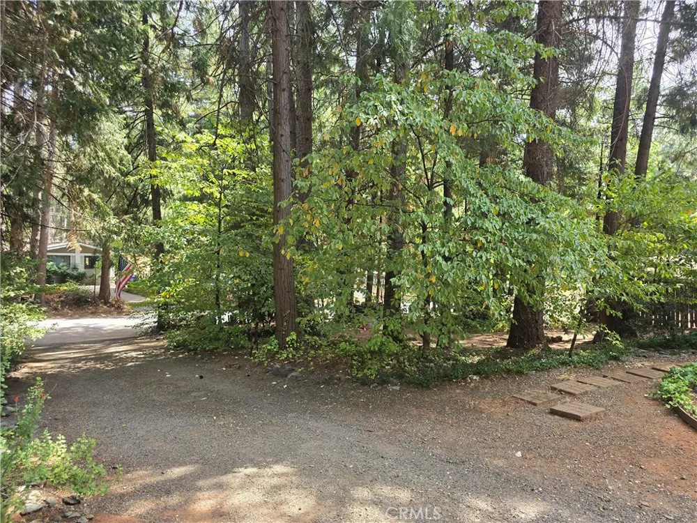 14837 Wood Magalia, CA 95954