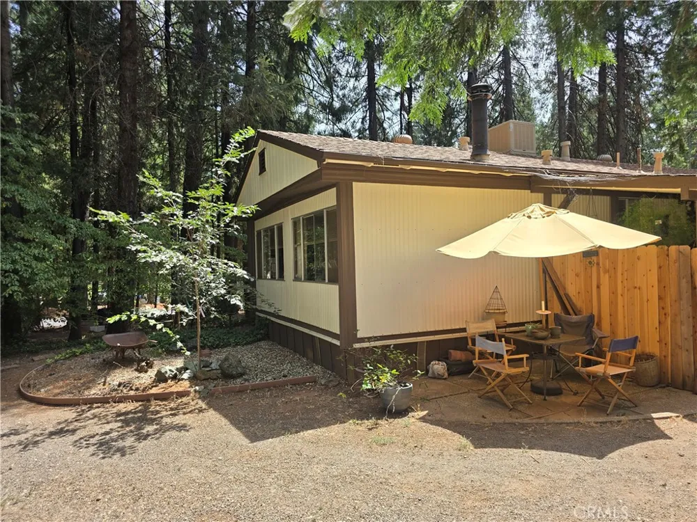 14837 Wood Magalia, CA 95954