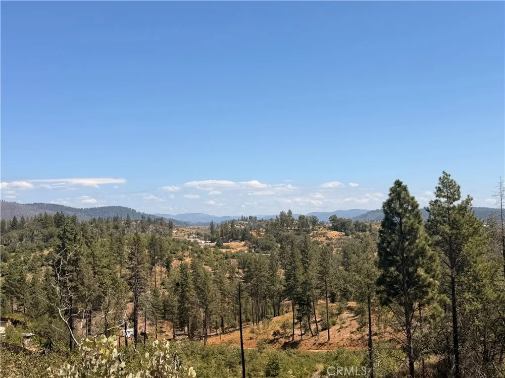 3512 Skycrest Oroville, CA 95965