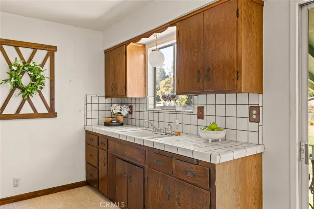 2431 Mariposa Chico, CA 95926