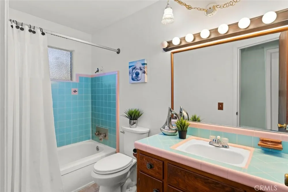 2431 Mariposa Chico, CA 95926
