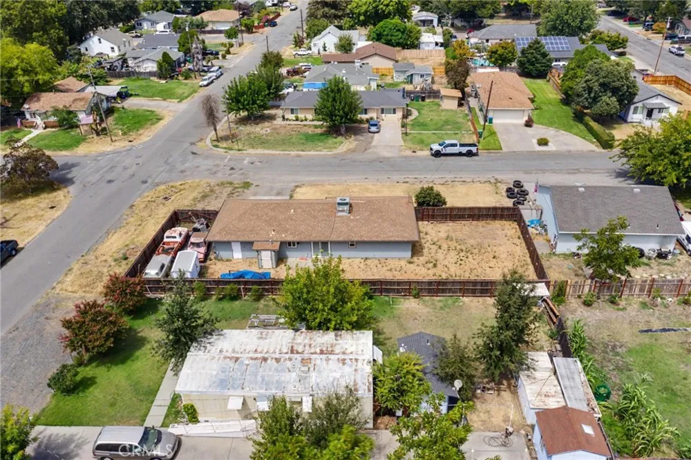 471 F Biggs, CA 95917