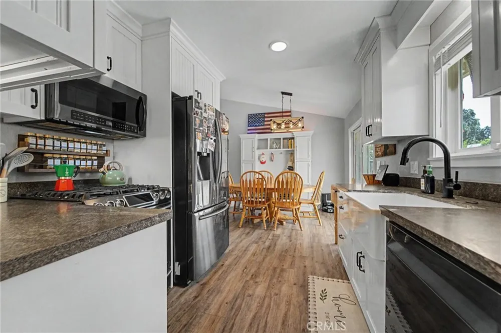 471 F Biggs, CA 95917