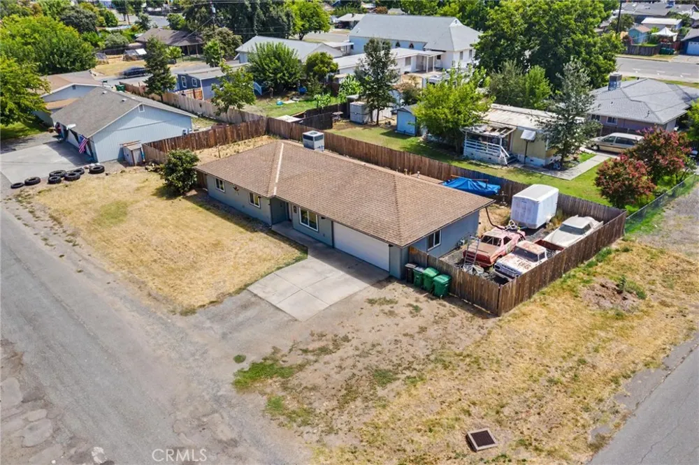 471 F Biggs, CA 95917