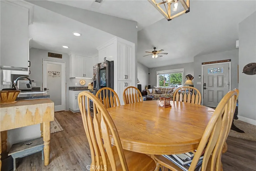 471 F Biggs, CA 95917