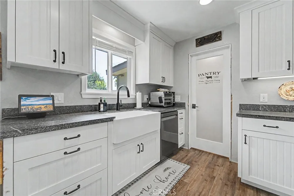 471 F Biggs, CA 95917