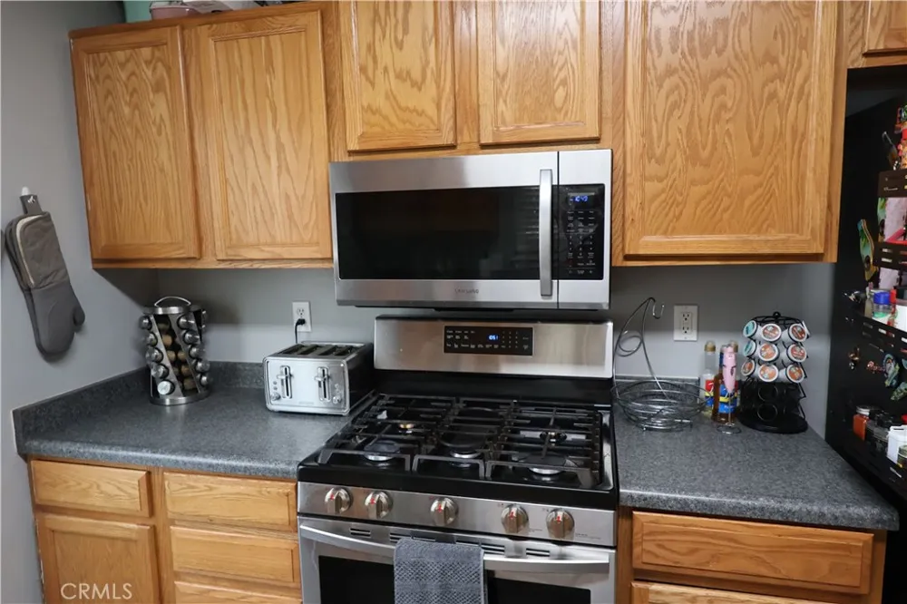 2059 Blossom Corning, CA 96021