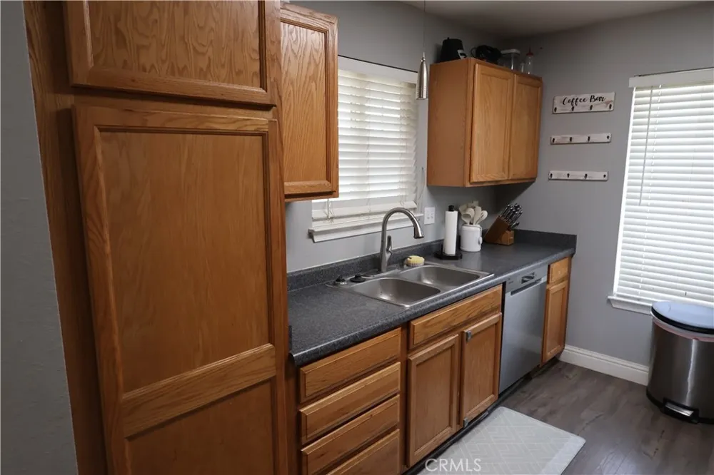 2059 Blossom Corning, CA 96021