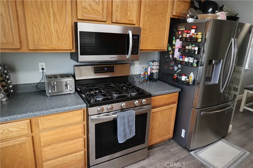 2059 Blossom Corning, CA 96021