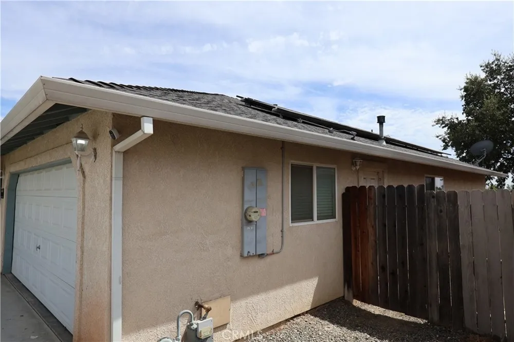 2059 Blossom Corning, CA 96021