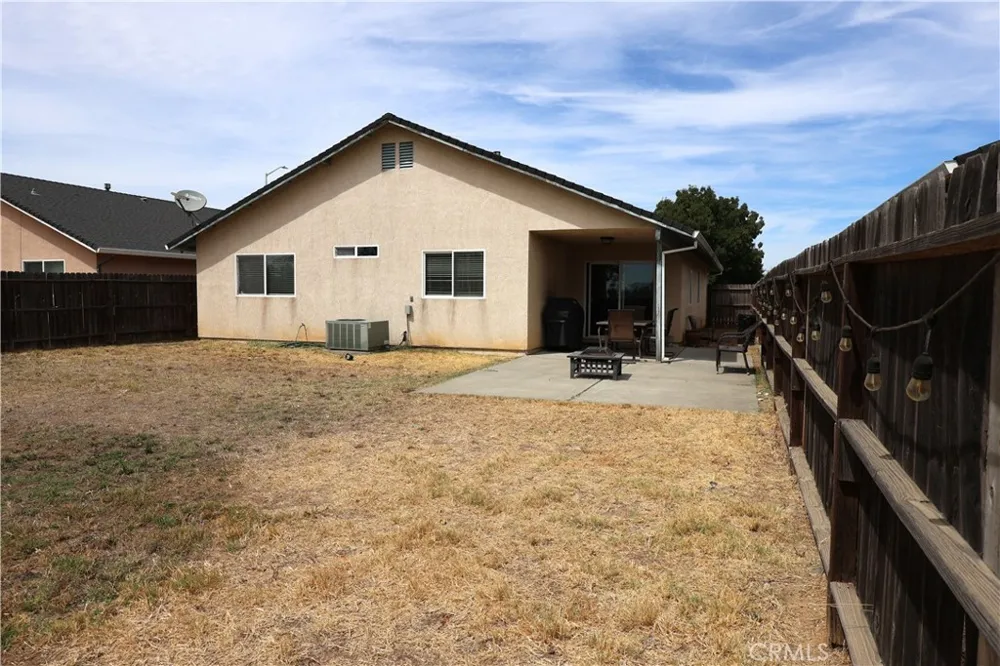 2059 Blossom Corning, CA 96021
