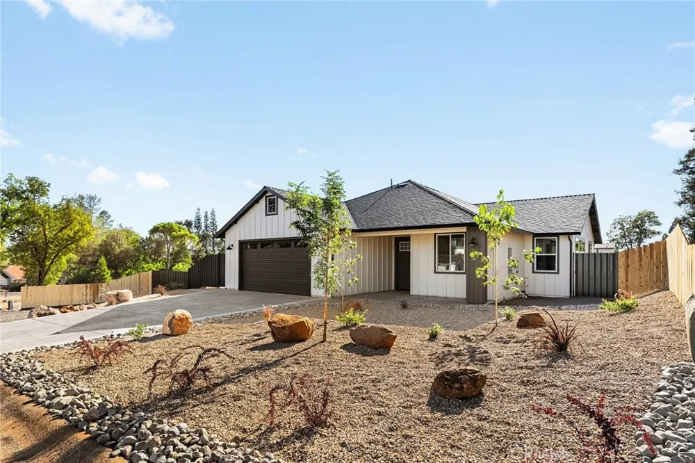 5865 Yorkshire Paradise, CA 95969