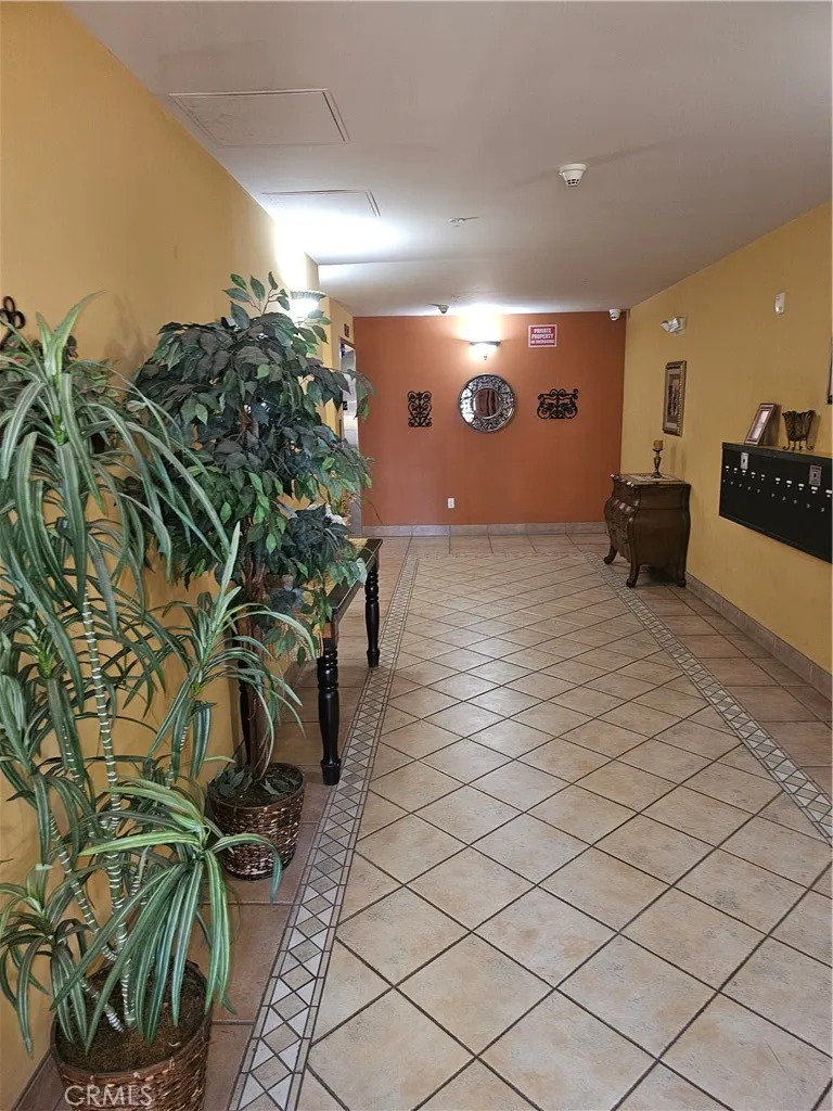 14343 Burbank Blvd. #305 Sherman Oaks, CA 91401