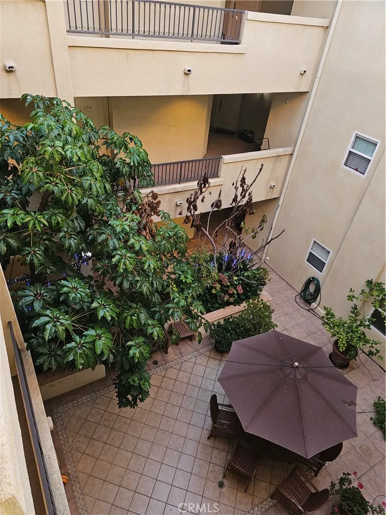 14343 Burbank Blvd. #305 Sherman Oaks, CA 91401