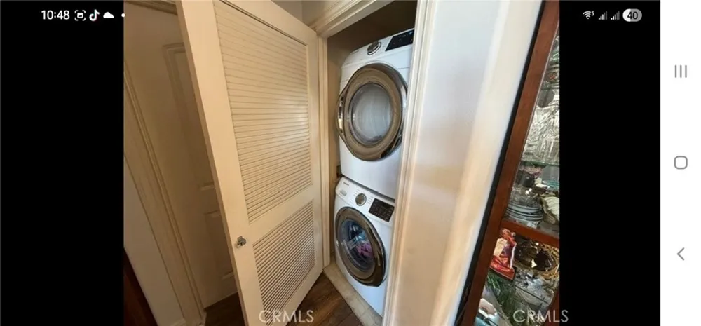 14343 Burbank Blvd. #305 Sherman Oaks, CA 91401