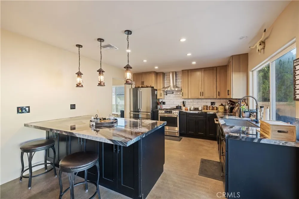 28975 Lotusgarden Dr Canyon Country, CA 91387