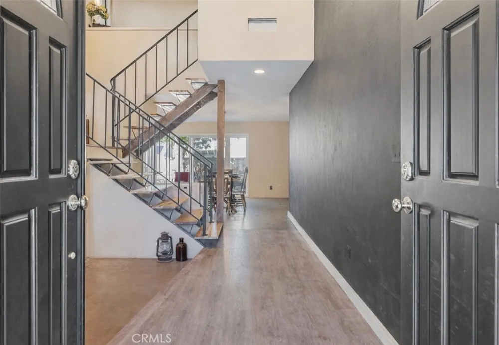 28975 Lotusgarden Dr Canyon Country, CA 91387