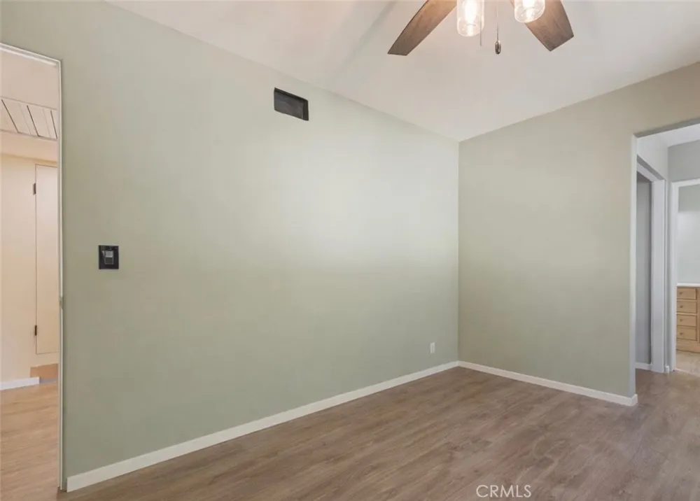 28975 Lotusgarden Dr Canyon Country, CA 91387
