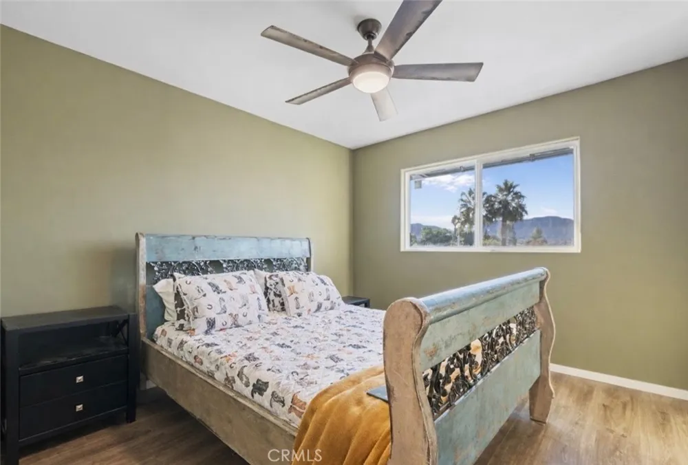 28975 Lotusgarden Dr Canyon Country, CA 91387