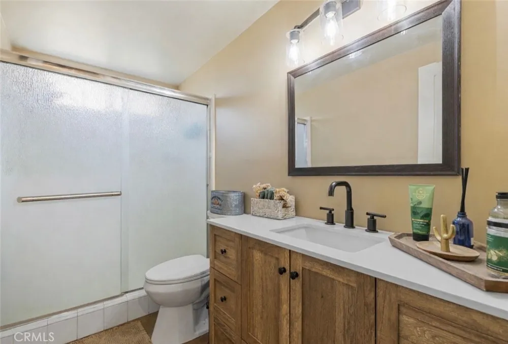 28975 Lotusgarden Dr Canyon Country, CA 91387