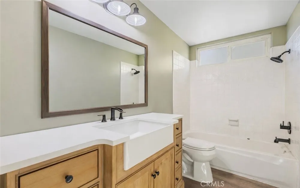 28975 Lotusgarden Dr Canyon Country, CA 91387
