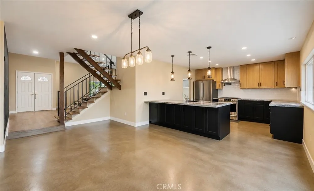 28975 Lotusgarden Dr Canyon Country, CA 91387