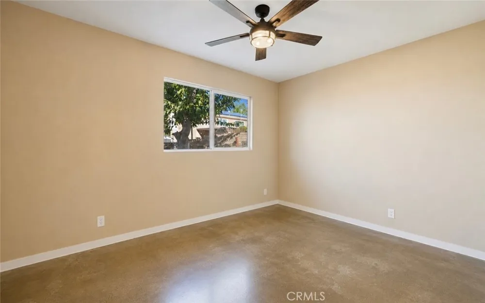 28975 Lotusgarden Dr Canyon Country, CA 91387