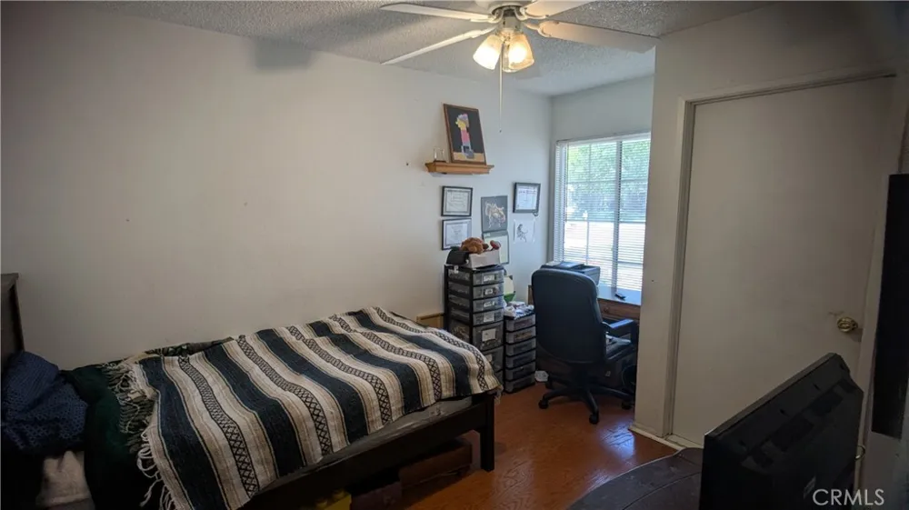 27636 Sequoia Glen Drive Valencia, CA 91354